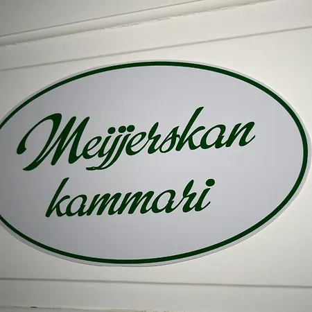 Paksuniemen Majatalo Bed & Breakfast Raakkyla