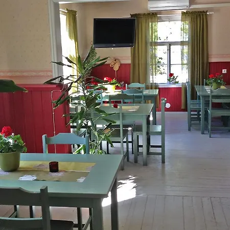 B&B Paksuniemen Majatalo Rääkkylä