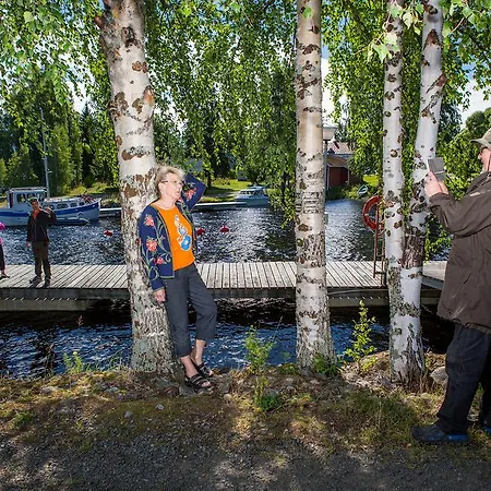 Paksuniemen Majatalo Rääkkylä