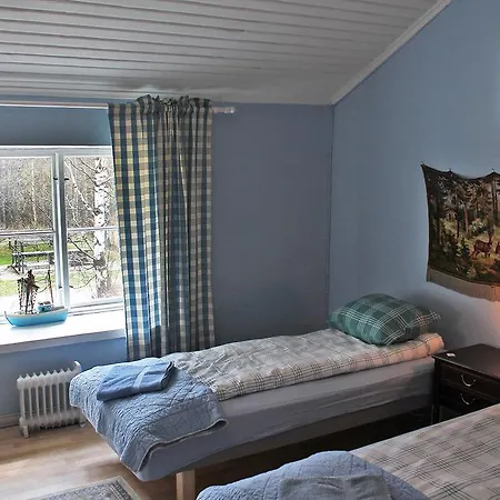 Bed & Breakfast Paksuniemen Majatalo *