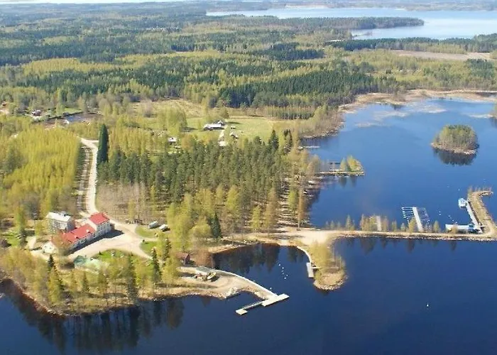 Panzió Paksuniemen Majatalo *