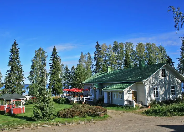 Panzió Paksuniemen Majatalo *